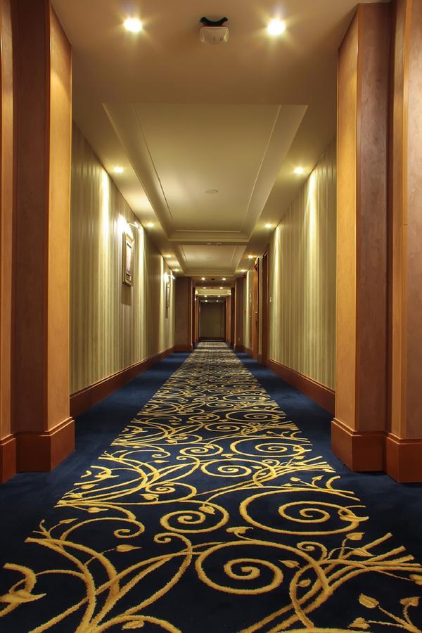 Thousand Nights Hotel Amman Exterior photo A carpet in a hotel