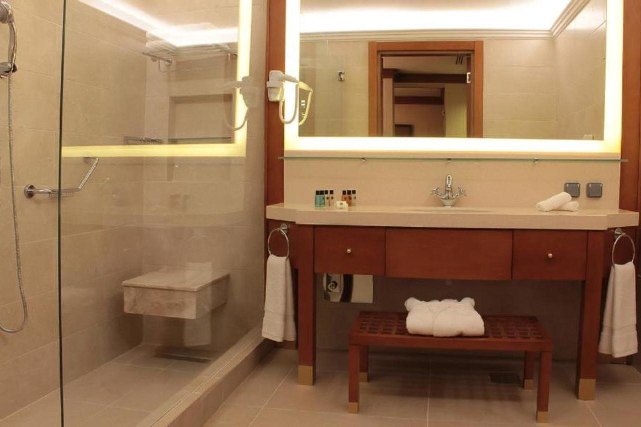 Thousand Nights Hotel Amman Exterior photo Bathroom